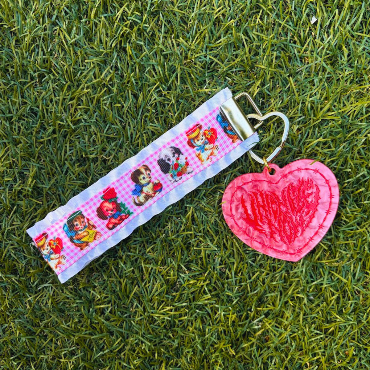 Rooty Keychains Kitschy Animals Ruffle Key Chain – Mestiza Makes