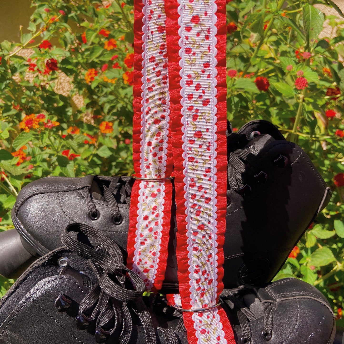 Red Floral Ruffle Roller Skate Leash